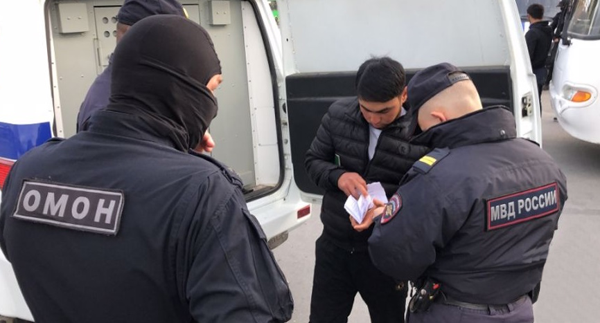 Прописал мигранта и получил штраф 100 тысяч! Прокопчанин прописал иностранку