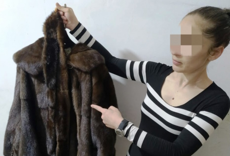 В Кузбассе женщина обокрала подругу, пока та была в отъезде
