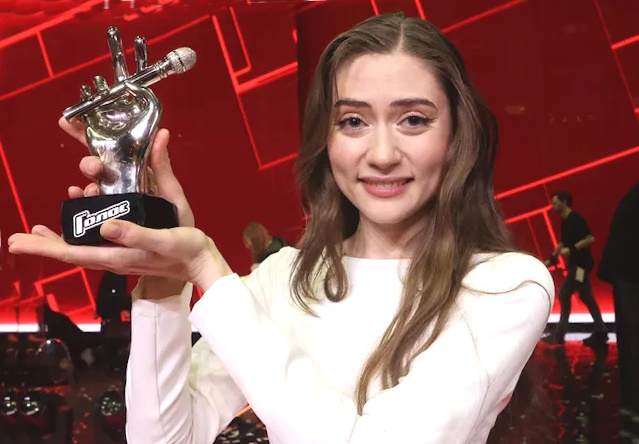 Уроженка Новокузнецка Эльмира Караханова выиграла 14 й сезон шоу Голос на первом канале