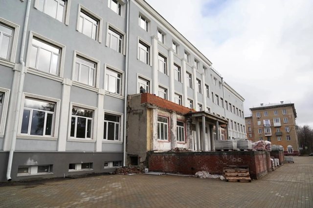 В школе №19 Кемерова началась чистовая отделка после капремонта
