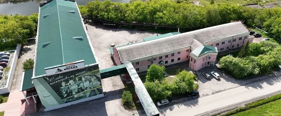 У фактического владельца шахты «Инская» суд забрал дом и участок
