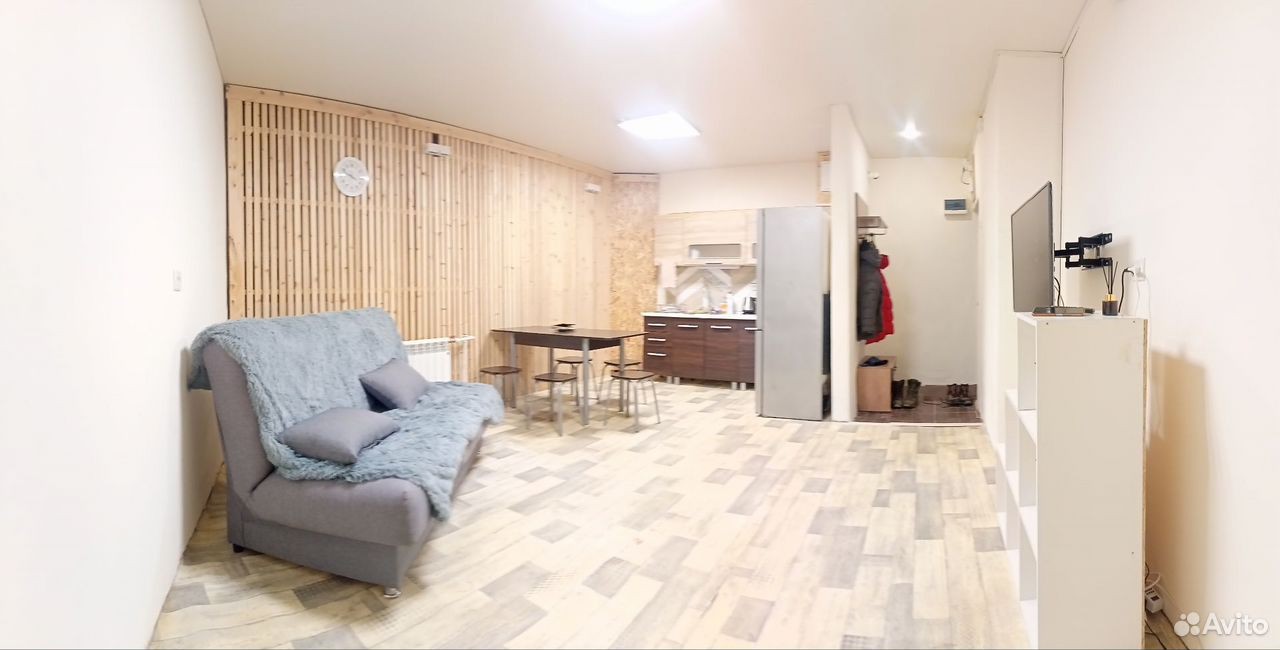 2-к. квартира, 57 м², 1/5 эт.