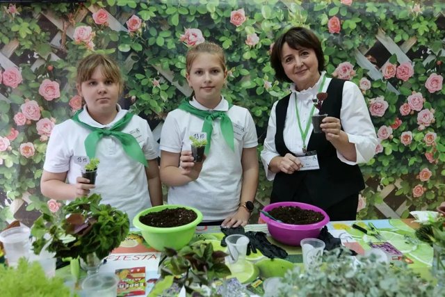 В Кемерове на базе школы № 50 открыли агроцентр для детсадовцев и школьников