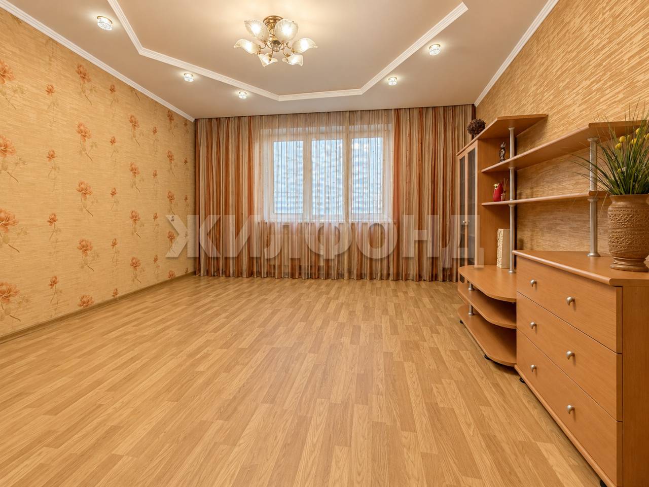 Продажа квартира, Новокузнецк, Новобайдаевская ул., 3