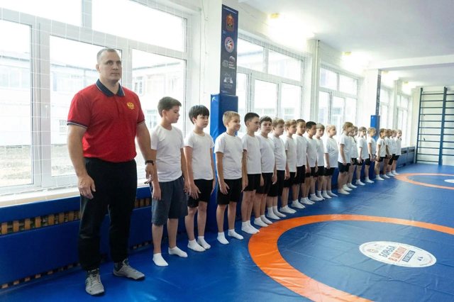 В школе №31 Кемерова открыли зал для занятий вольной борьбой