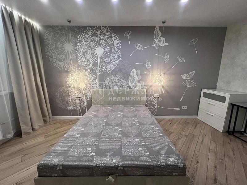 Продажа 3-комнатная квартира, 57 м2, Кемерово, Октябрьский проспект 30Б