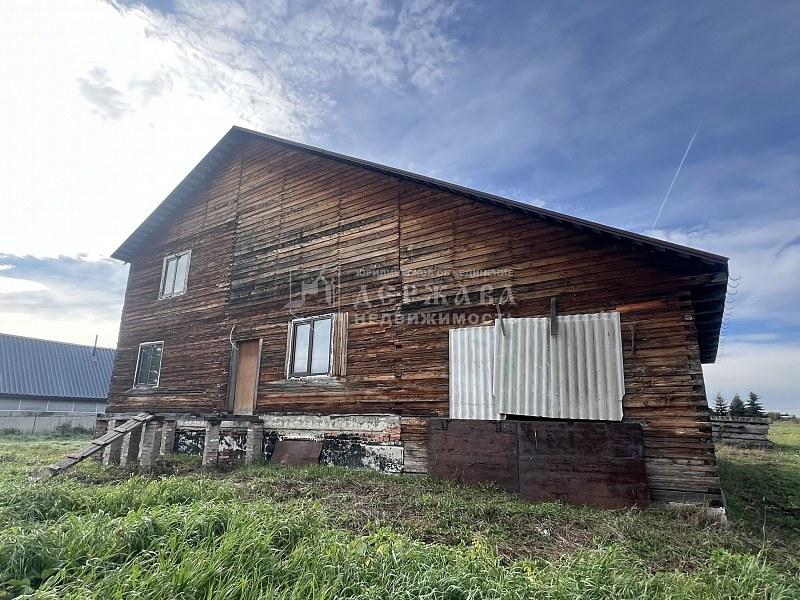 Дом, Уньга, Центральная улица, 420 м²