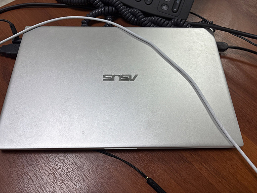 ASUS VivoBook S13, 8 ГБ, работает от сети