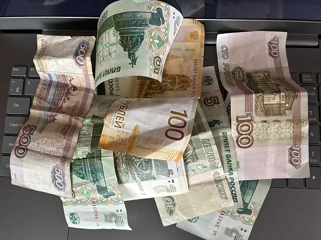 Бухгалтер новокузнецкого правоохранительного органа получила условный срок за хищение 2,7 миллиона