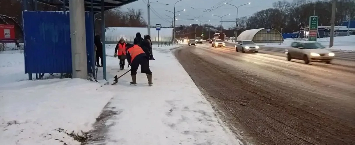 В Новокузнецке дорожные службы отчитались об уборке улиц с наступлением зимы