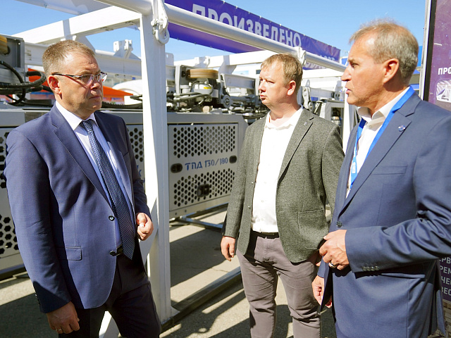 В Новокузнецке открылся XXXIV горнопромышленный форум: 535 компаний, газомоторный БелАЗ и наработки в углехимии