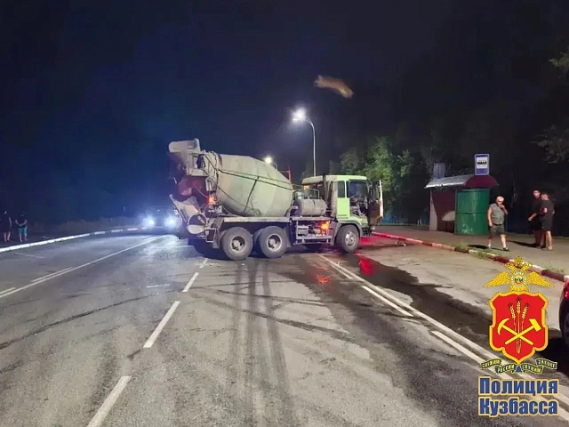 В Кемеровском округе грузовик врезался в рейсовый автобус с 50 пассажирами
