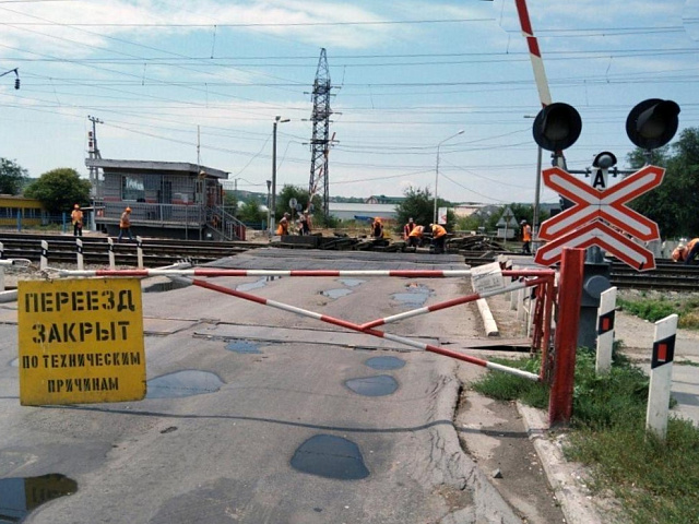В Новокузнецком округе на сутки закроют железнодорожный переезд