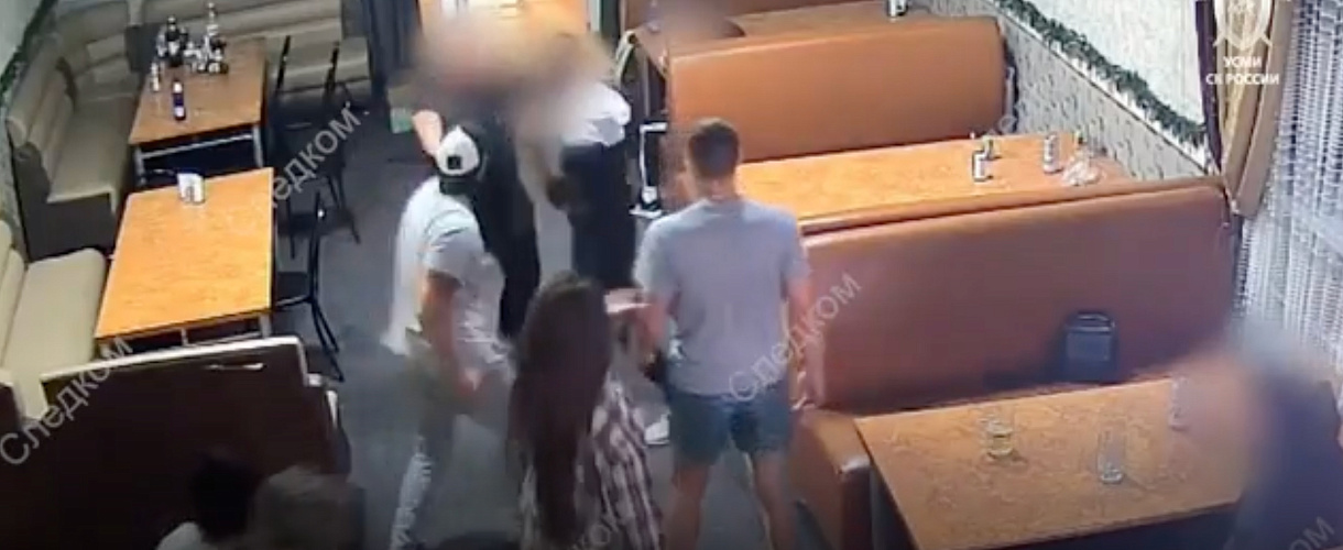 В Кузбассе будут судить пятерых мужчин за стрельбу в людей и вымогательство
