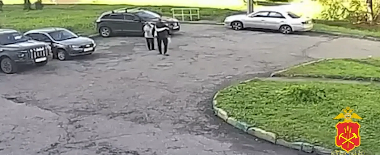 В Новокузнецке задержали курьера из Новосибирска, обманувшего пенсионерку на 1,4 млн