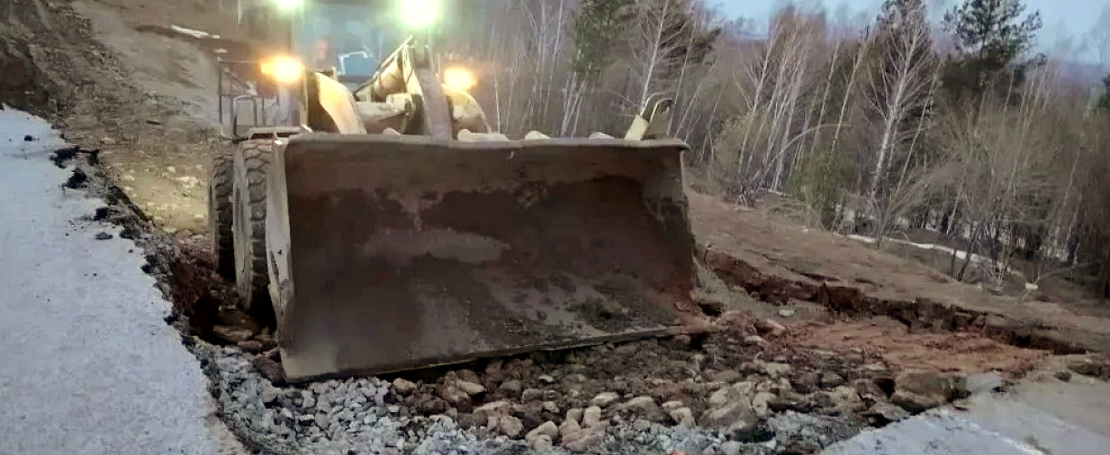 Трасса Бийск-Новокузнецк: восстановительные работы идут круглосуточно (ФОТО)