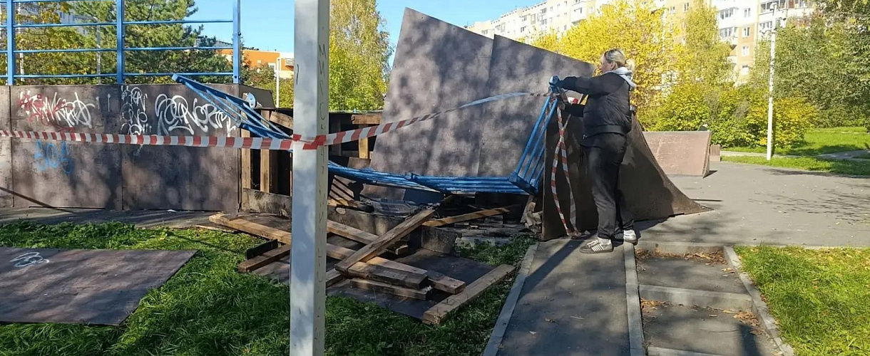 В сквере Новорожденных в Кемерове ремонтируют скейт-площадку