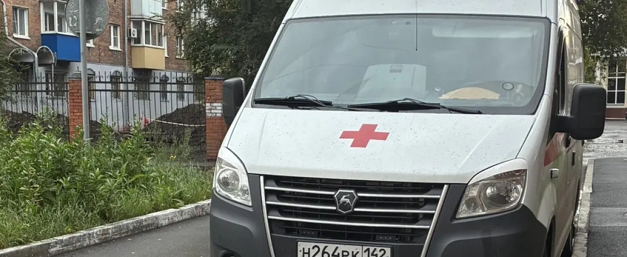 Пьяная новокузнечанка ударила фельдшера скорой в глаз за попытку измерить давление