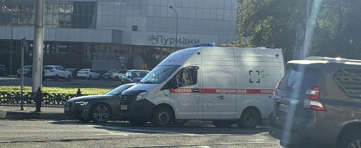 В Новоильинке отец ударил сына ножом во время застолья