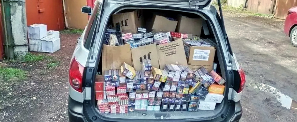 Новокузнецкий предприниматель поплатился а/м Nissan и своим гаражом за нелегальные сигареты на 2,3 миллиона