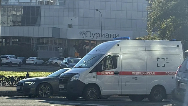В Новоильинке отец ударил сына ножом во время застолья
