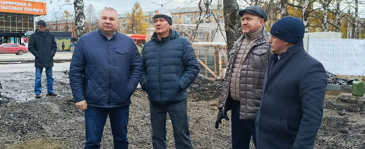 Денис Ильин осмотрел строительство бегового центра в Новокузнецке