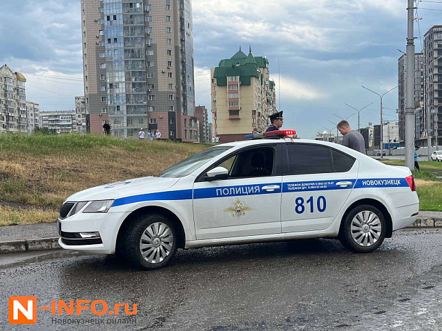 Родители в Новокузнецке платят десятки тысяч за поездки детей на самокатах: ГИБДД и ПДН проводят ежедневные рейды