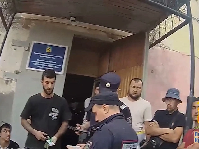  В Юрге полиция задержала шестерых нелегальных мигрантов на стройке