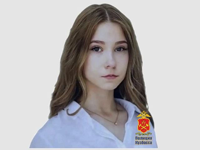Девица раздевается по нашей просьбе