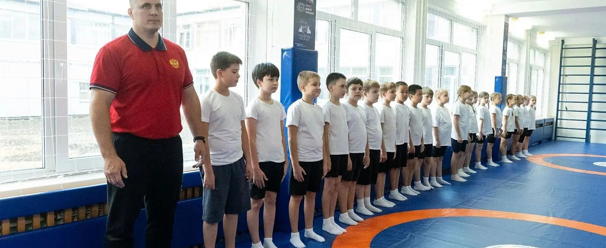В школе №31 Кемерова открыли зал для занятий вольной борьбой