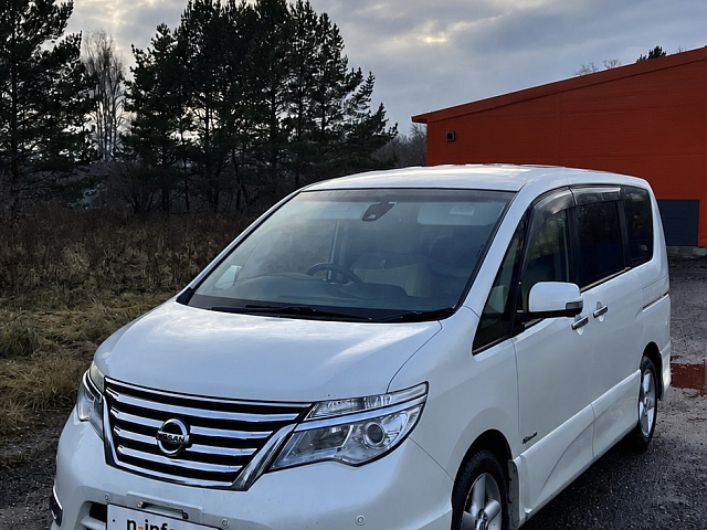 Nissan Serena, 2014
