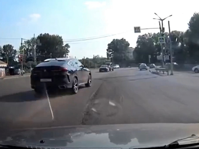 В Прокопьевске водителя БМВ оштрафовали на 3 тысячи по видео «Мобильного патруля»