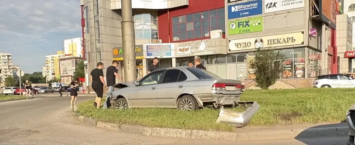 На кольце Рембыттехники в Новокузнецке произошло ДТП