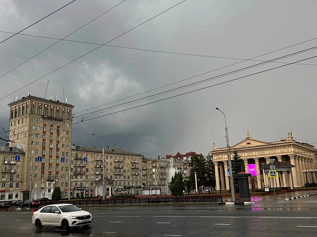 В Кузбассе на выходных ожидаются ливни, грозы и усиление ветра