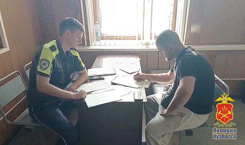  В Белове бесправник на ВАЗ-2110 без крыши катал пассажиров — видео попало в соцсети