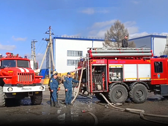 В Новокузнецке горел бокс НДРСУ: значительный ущерб, никто не пострадал (ФОТО)