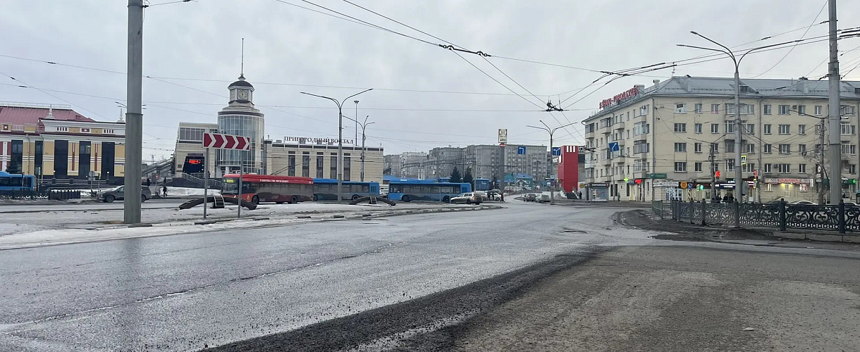 В Новокузнецке стартовал ямочный ремонт литым асфальтом