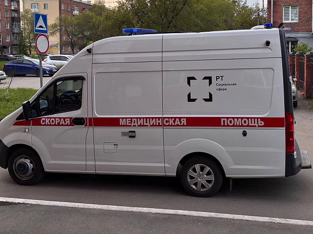 Гонка со смертью: в центре Новокузнецка лихач на «Приоре» протаранил автобус, уходя от полиции