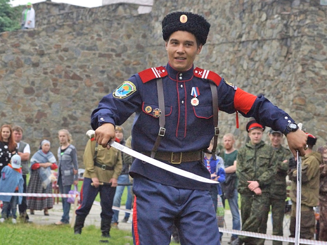 В парке Гагарина 16 мая пройдут «Кузбасские шермиции» - рубка шашкой, метание ножей и кулачные бои