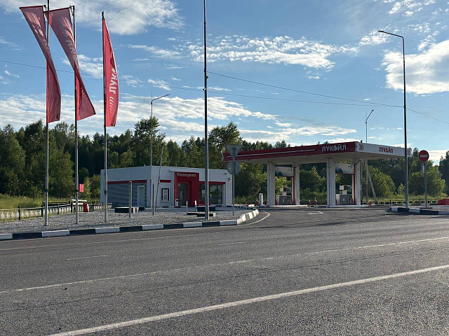 Кузбассовцам разрешили заливать бензин в канистры на АЗС для газонокосилок и другой техники