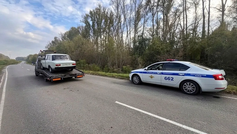 В Прокопьевском округе несовершеннолетний водитель «ВАЗ 2101» попался в Ясной Поляне