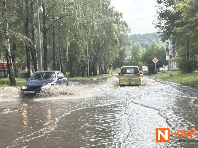 Рекордные дожди в Новокузнецке: затоплено 200 участков и 35 домов в Орджоникидзевском районе