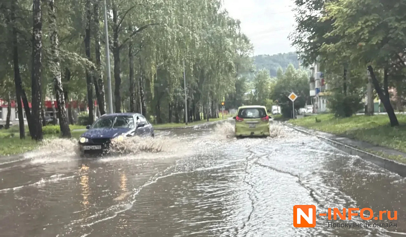 Рекордные дожди в Новокузнецке: затоплено 200 участков и 35 домов в Орджоникидзевском районе