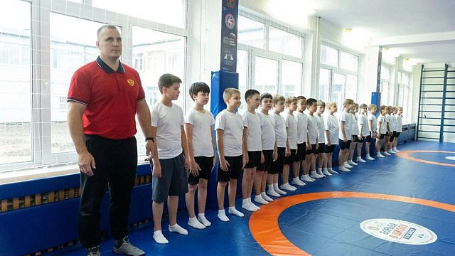 В школе №31 Кемерова открыли зал для занятий вольной борьбой