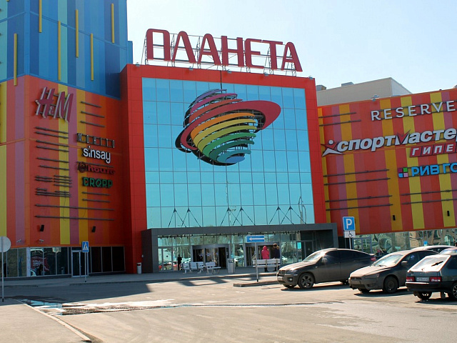 Хаос от подростков в ТРЦ «Планета» на каникулах