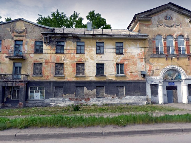 В Новокузнецке обрушилась часть аварийного дома на Челюскина, 24. СК возбудил уголовное дело