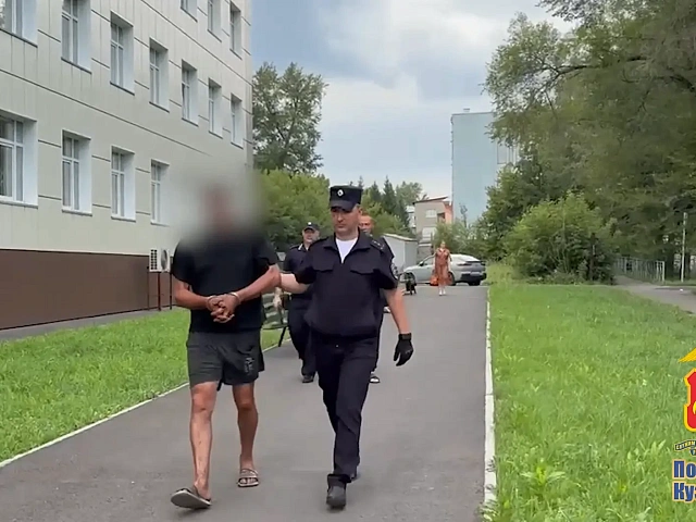 В Кемерове мужчина за интимные действия в автобусе получил 8 суток ареста