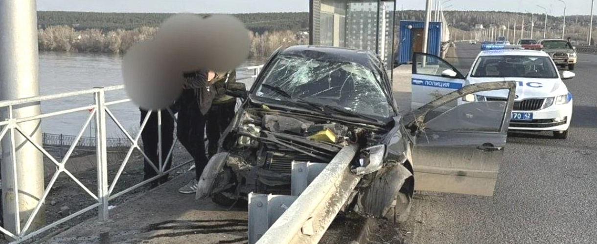 В Кемерове пьяный водитель нанизал Гранту на отбойник на Кузбасском мосту